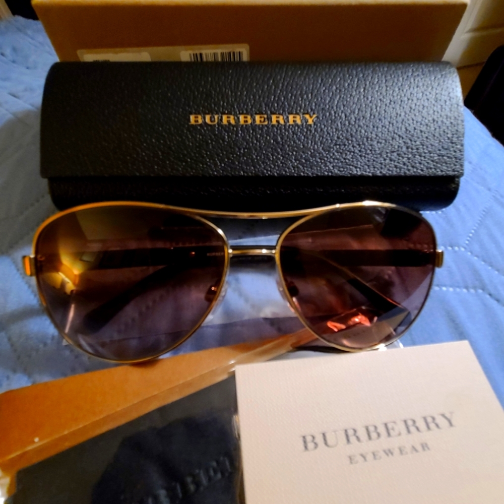 💕AUTHENTIC💕 - Burberry Eyewear - Brand New